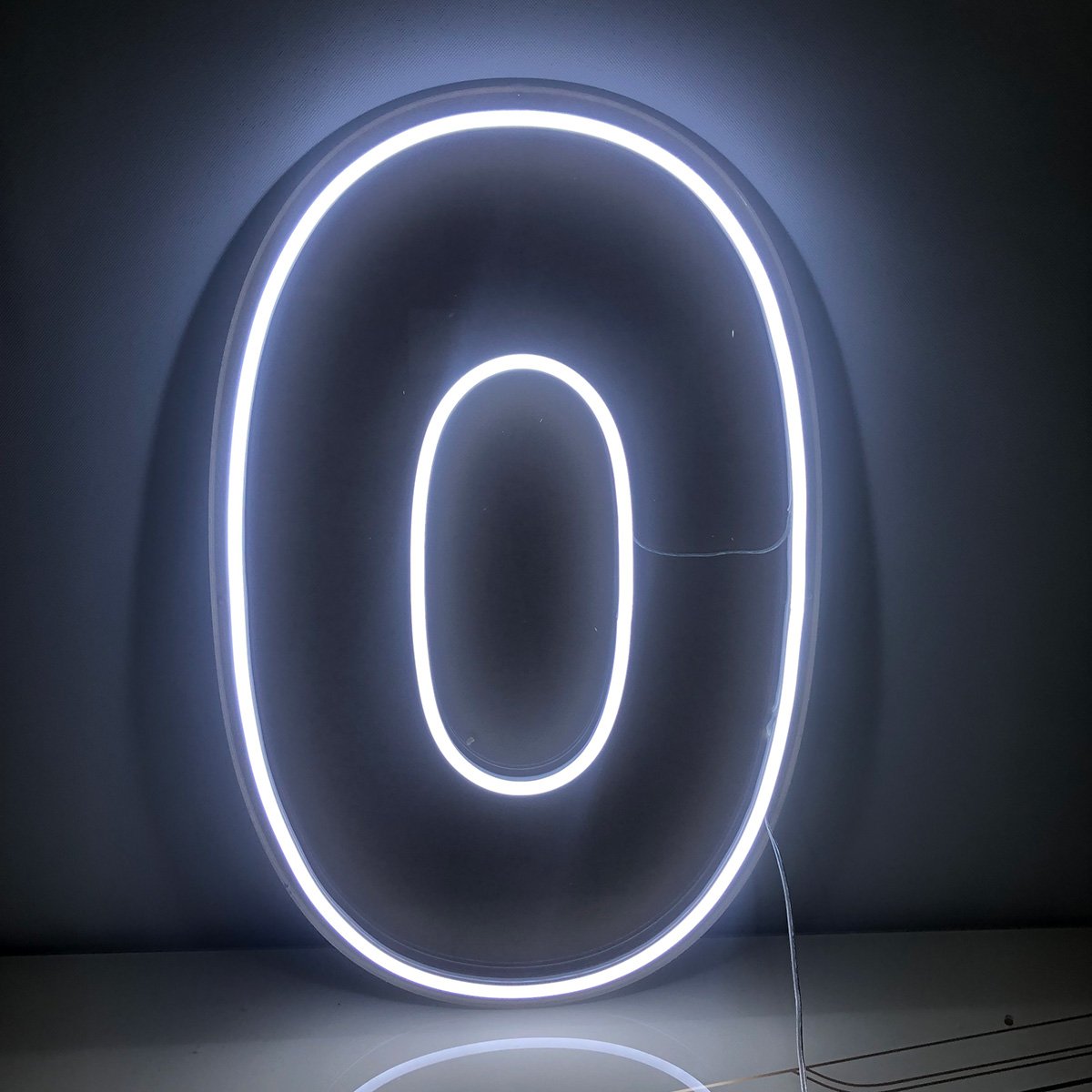 Number 0 Neon Sign